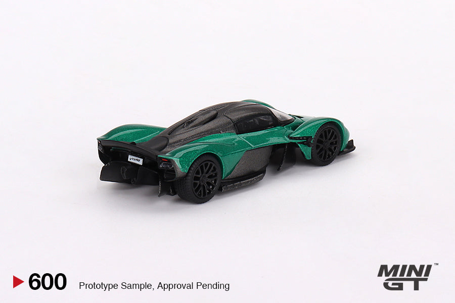 Aston Martin Valkyrie Racing Green - MINIGT